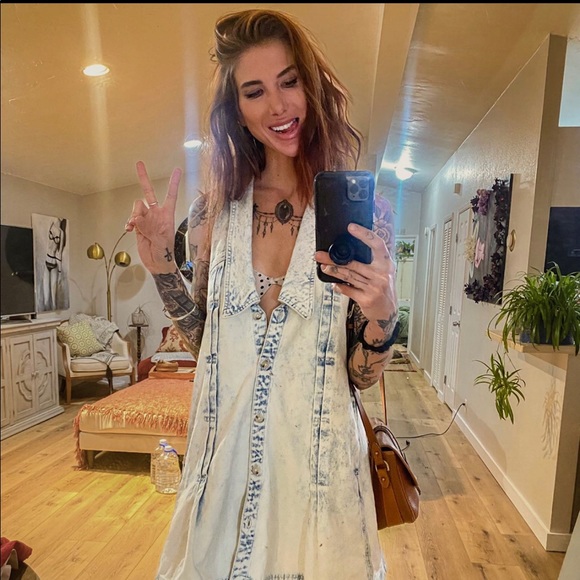 Meet your Posher, Annie - Picture 1 of 1